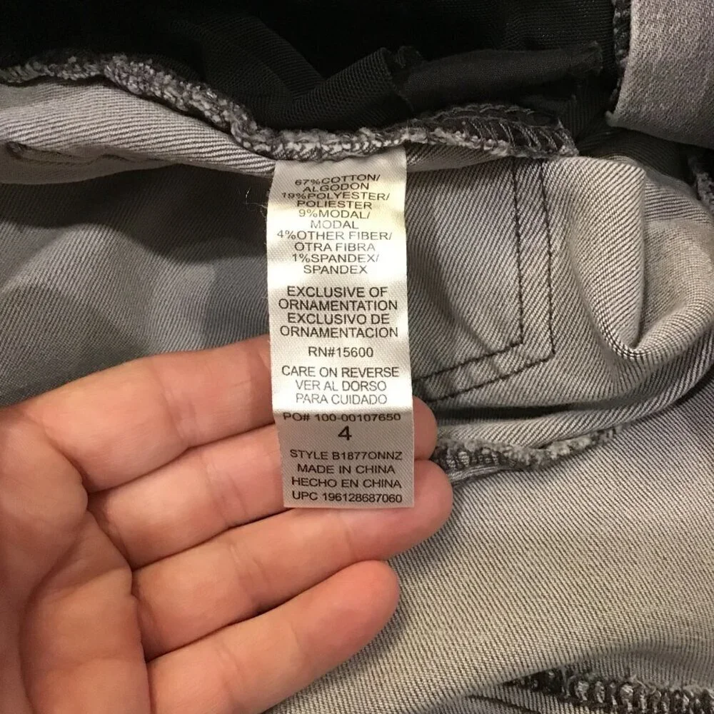 Democracy 4 AbSolution Women’s Jeans Gray Mid Rise Tapered Leg Stretch B1877ONNZ